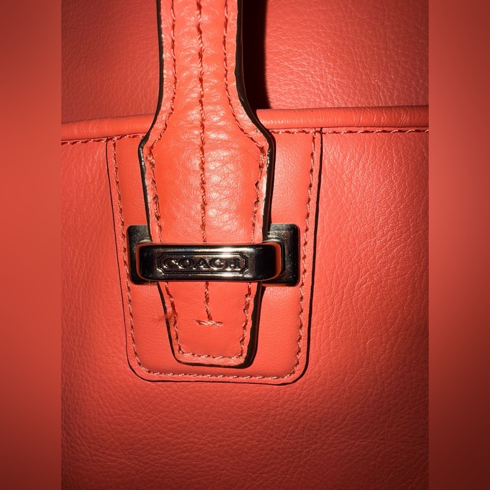 5 piece Coach Taylor Alexis Leather Carryall Tote EUC in Coral Pink - Picture 8 of 15